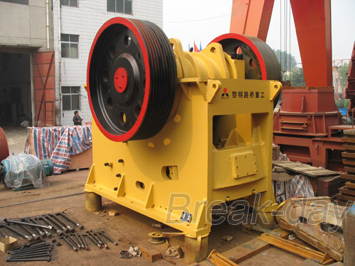 Crushing for concrete removal -Jaw Crusher PE series