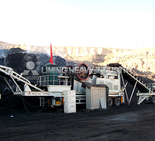 Mobile jaw crusher application in the silica fume mining