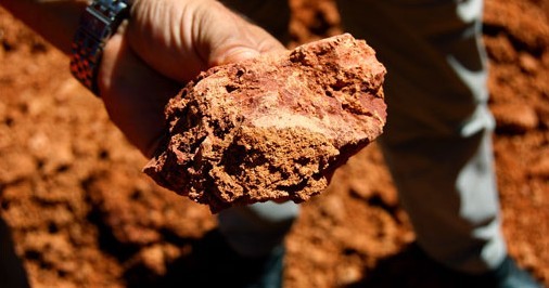 smalls jaw crushers bauxite mineral grinding processing cost price in Colombia
