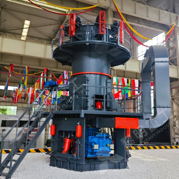 High efficiency dust collector for gypsum grinding
