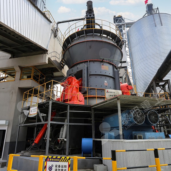 Industrial roller mill installation in a mineral processing plant